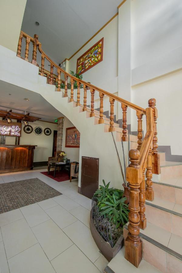 Rawis Resort Hotel And Restaurant Borongan Exteriör bild